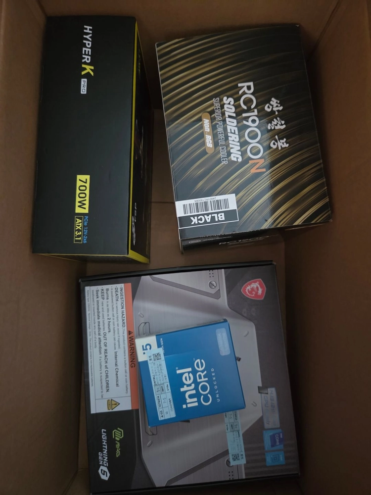 업무•작업용 고사양컴퓨터 14600K / RX590 니트로+ 이미지