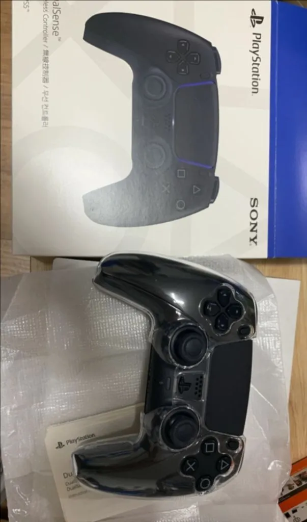 소니 플스5 PS5 듀얼센스 블랙 + 정품 충전거치대 팝니다. 이미지