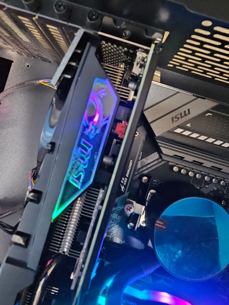 MSI RTX 4070Ti Super GAMING X SLIM 16GB 내용참고 이미지