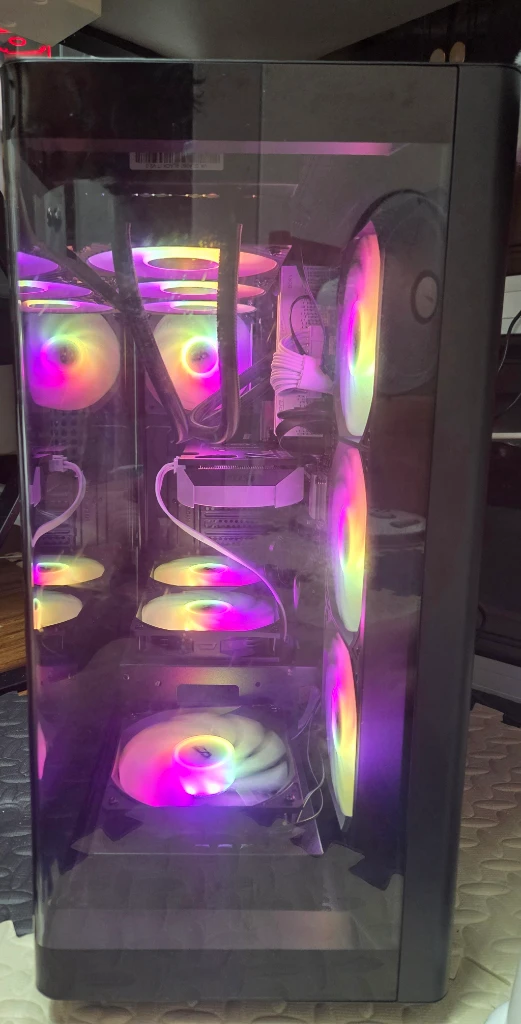 9600x 32g 5060 데스크탑 고사양 게이밍 피씨 pc 이미지