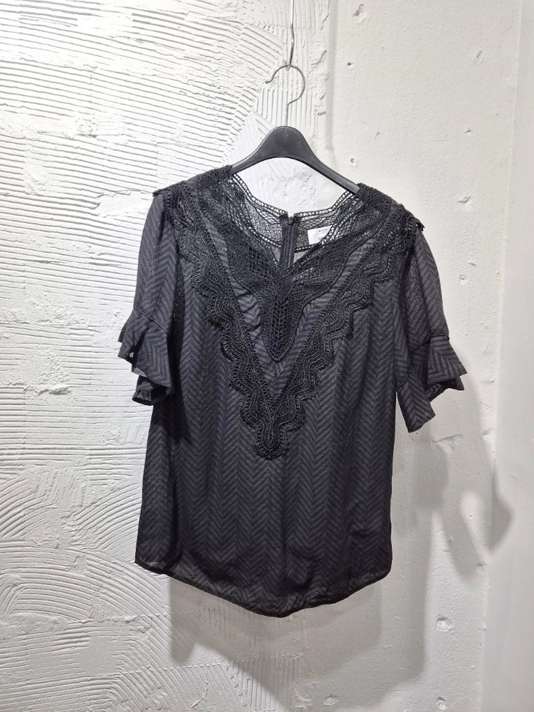 (8/15추가업뎃) 오브제 레이스 넥라인 블라우스 이미지