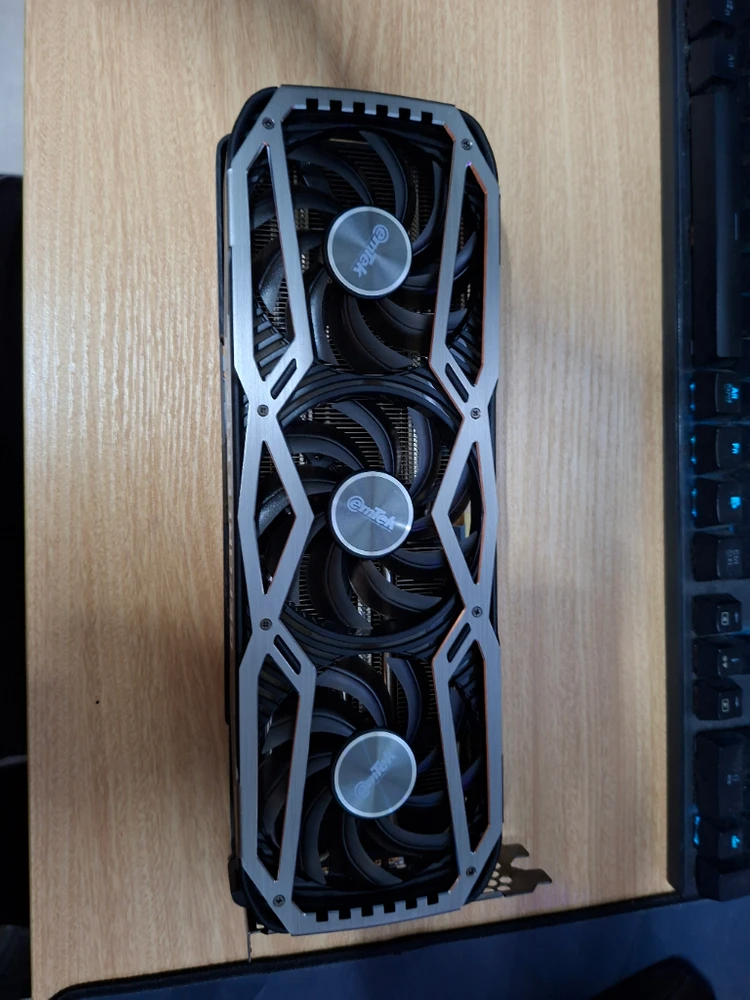 이엠텍 rtx 3080 이미지