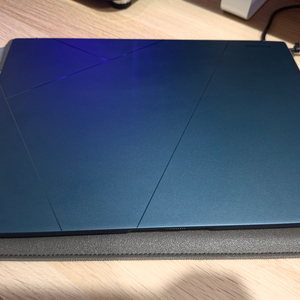 ASUS 젠북 14인치 인텔 코어 울트라9 32GB RAM 1TB SSD 이미지