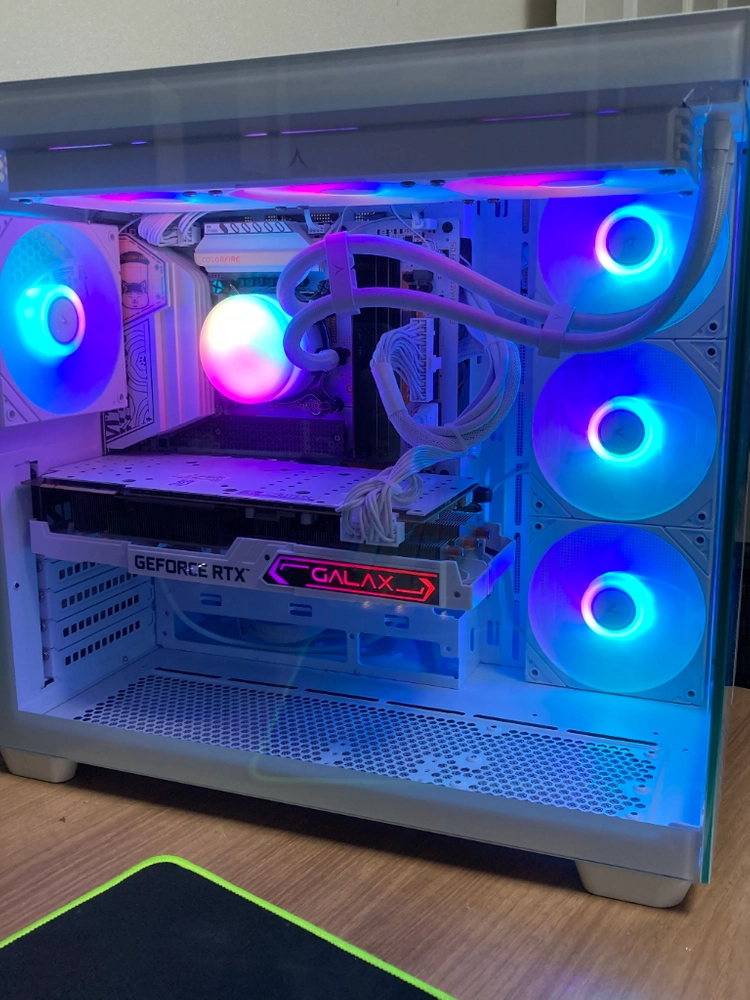 인텔 i5-14400F / RTX2070 Super 화이트 컴퓨터 급처 이미지
