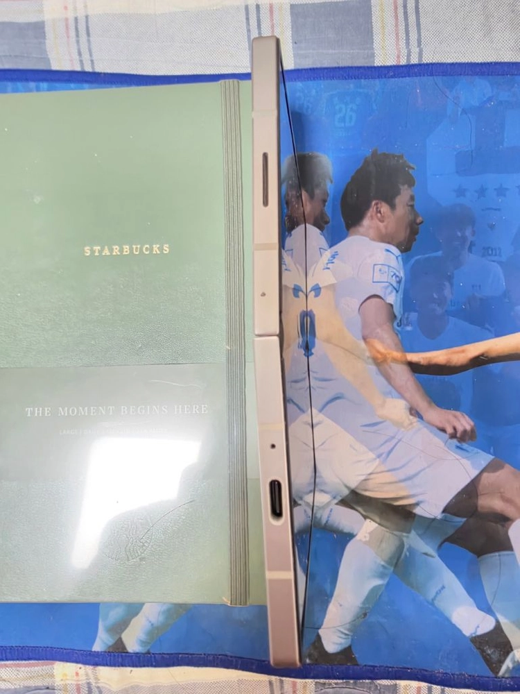삼성전자 갤럭시Z폴드6 실버쉐도우 512GB SK텔레콤 이미지