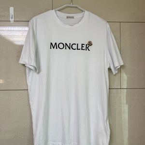 (상태최고) 몽클레어 로고 반팔티 XL 이미지