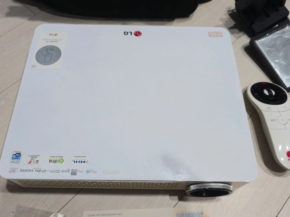 LG 미니빔TV PF87K 3D 영상 DLP빔프로젝터 풀세트 판매합니다 이미지