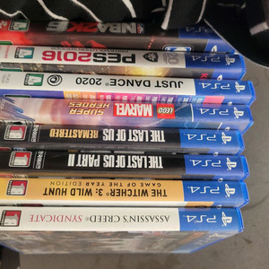 ps4 게임 팔아요. 명작들도 많아요. 사가세요. 이미지