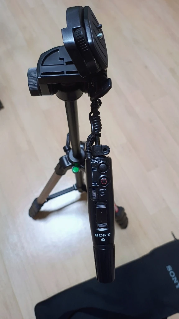 SONY 삼각대 VCT-D640RM (캠코더,디지털카메라 리모트) 이미지