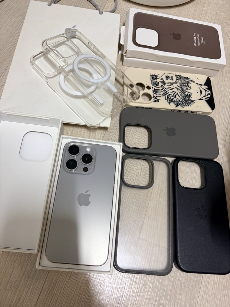 아이폰 15프로 128GB 내추럴 티타늄 이미지