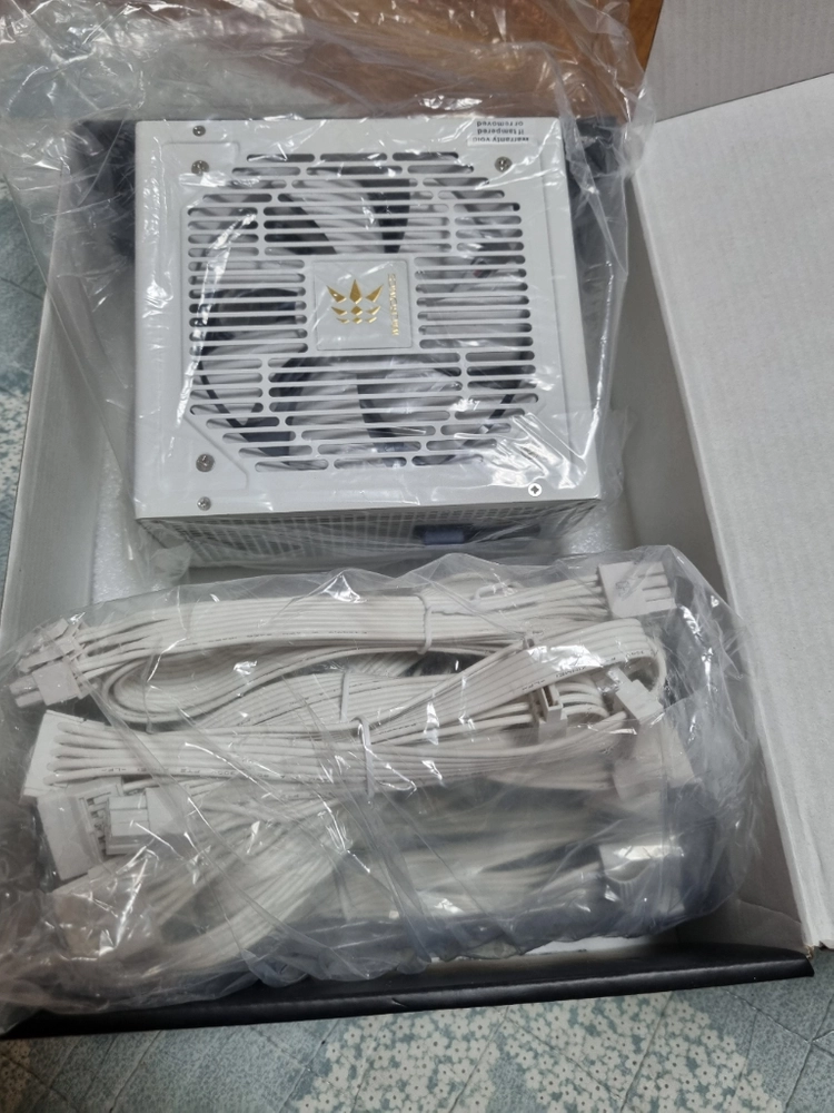 850W 골드플러스 파워서플라이 이미지