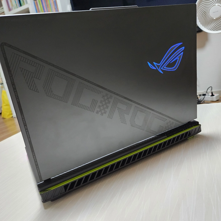 고사양 게이밍 노트북ASUS ROG Strix G16 i9-13980HX RTX4070 1TB 165Hz WQXGA 이미지