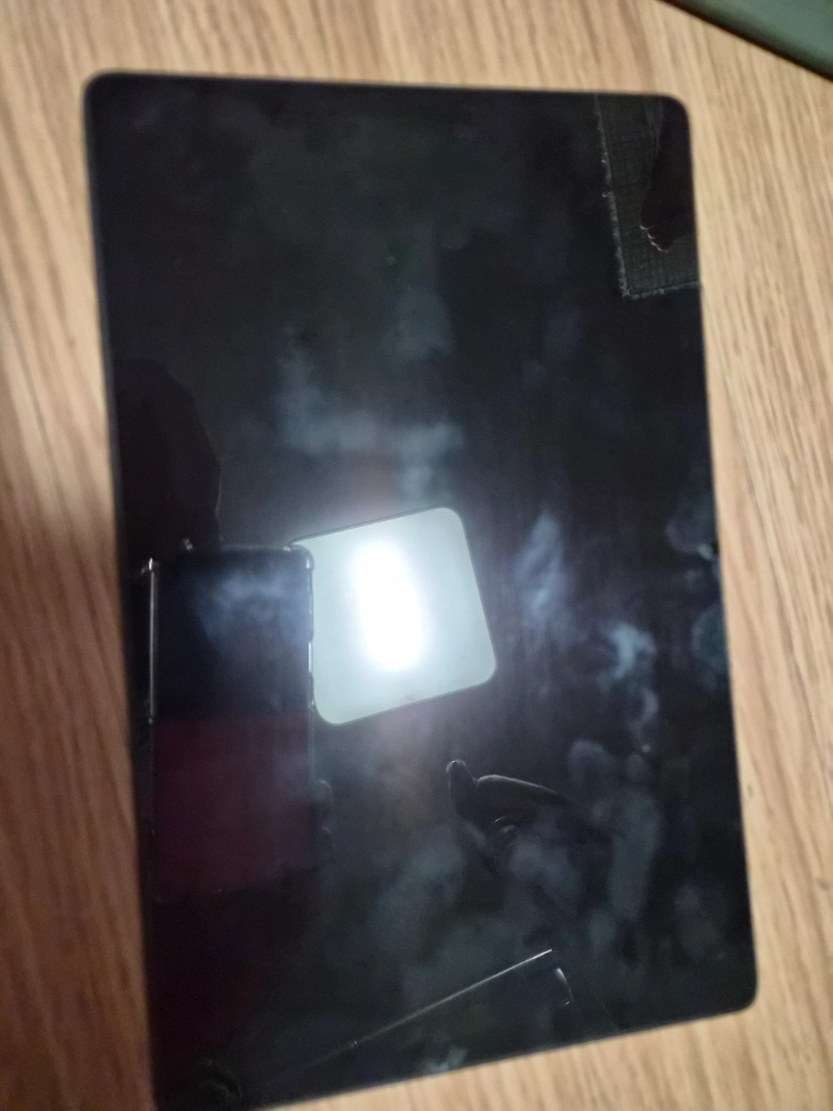 [파손] 레노버 P11 Pro 2022 TB132FU 액정 깨짐...부품용 판매 합니다 이미지