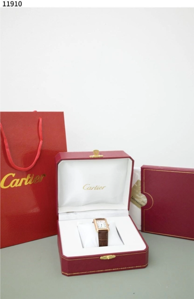 까르띠에 루이 탱크솔로 브라운골드 스몰/미듐 이미지