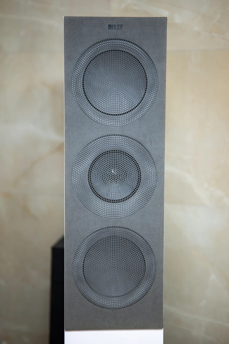 KEF R7 화이트 스피커 1조 - 안심되는 중고거래
