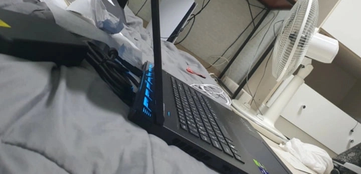 Acer Predator Helios 노트북 18인치 하이엔드 / 게이밍 노트북 이미지