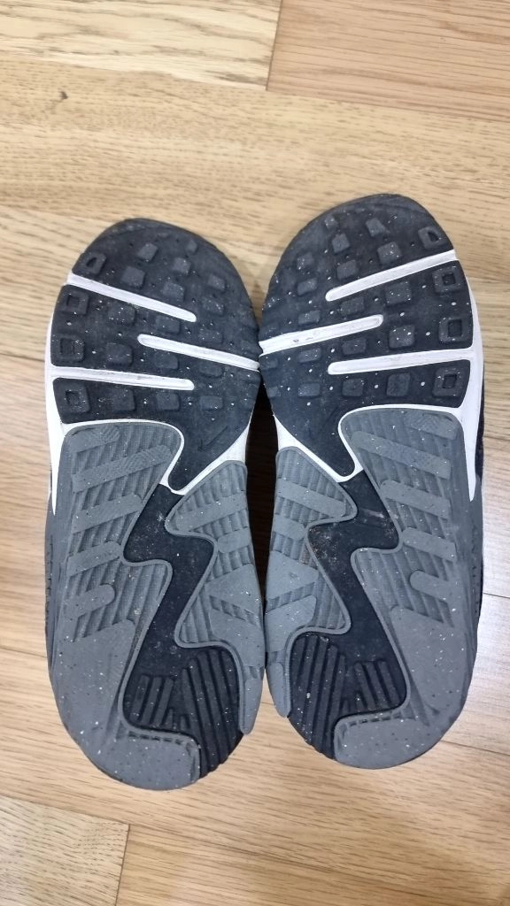 나이키 키즈 에어맥스 엑시210 팝니다. 이미지