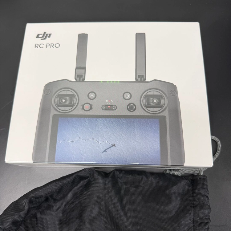 [미개봉 새상품] DJI RC PRO 스마트 조종기 + 정품 파우치 이미지