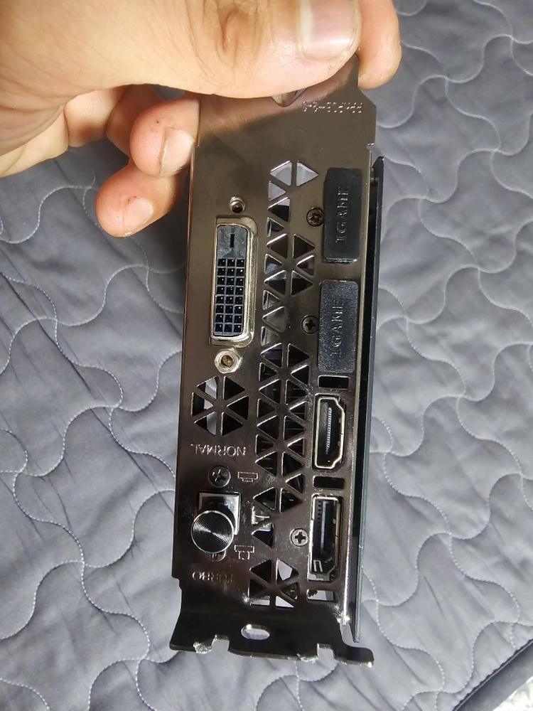 컬러풀 trio x gtx 1060 6gb 이미지