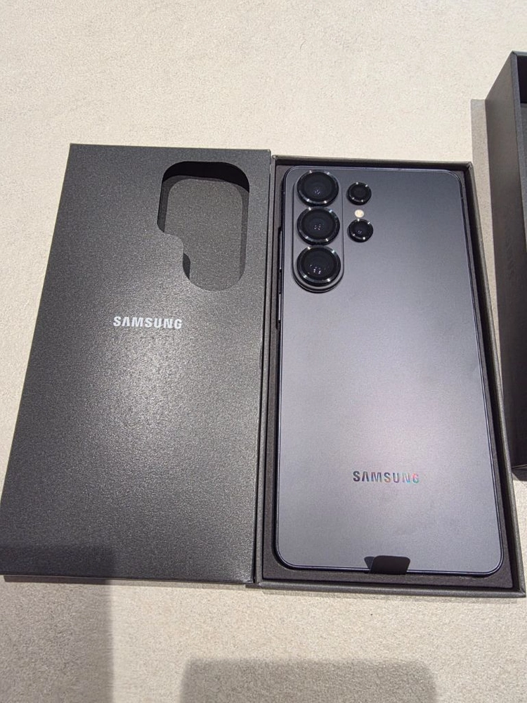갤럭시 S26 울트라 512GB 블랙 자급제 신품급 6월개통 이미지