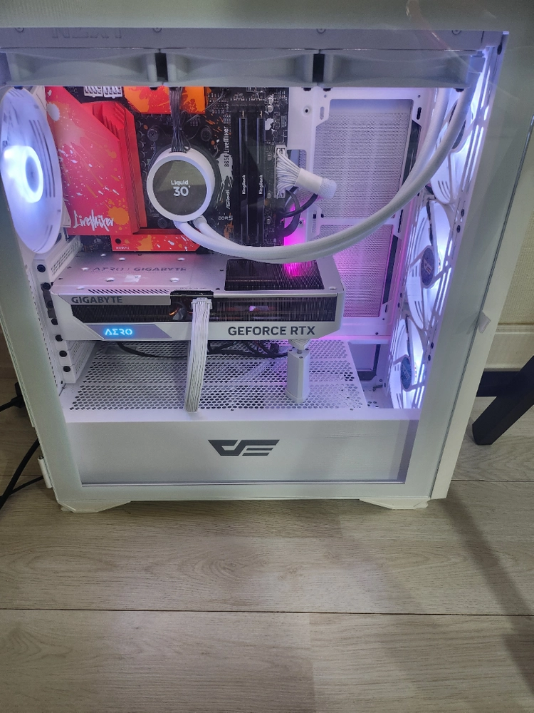 9600x 4070ti super 게이밍pc 이미지