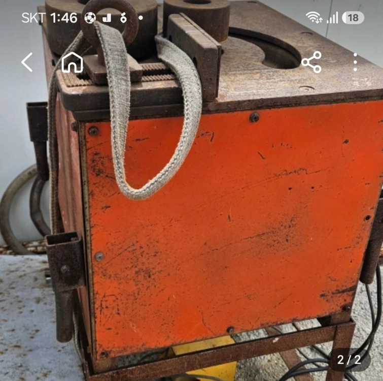 삼우 철근 절곡기 SW-35B 모델입니다35mm 철근 절곡 가능해요 220V 전원 사용합니다.현장에서 사용하던 제품 이미지