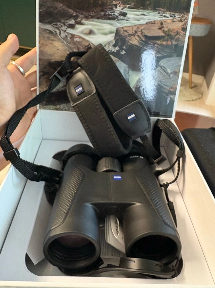 ZEISS TERRA ED (8X42 / BLACK) 자이스 쌍안경 이미지
