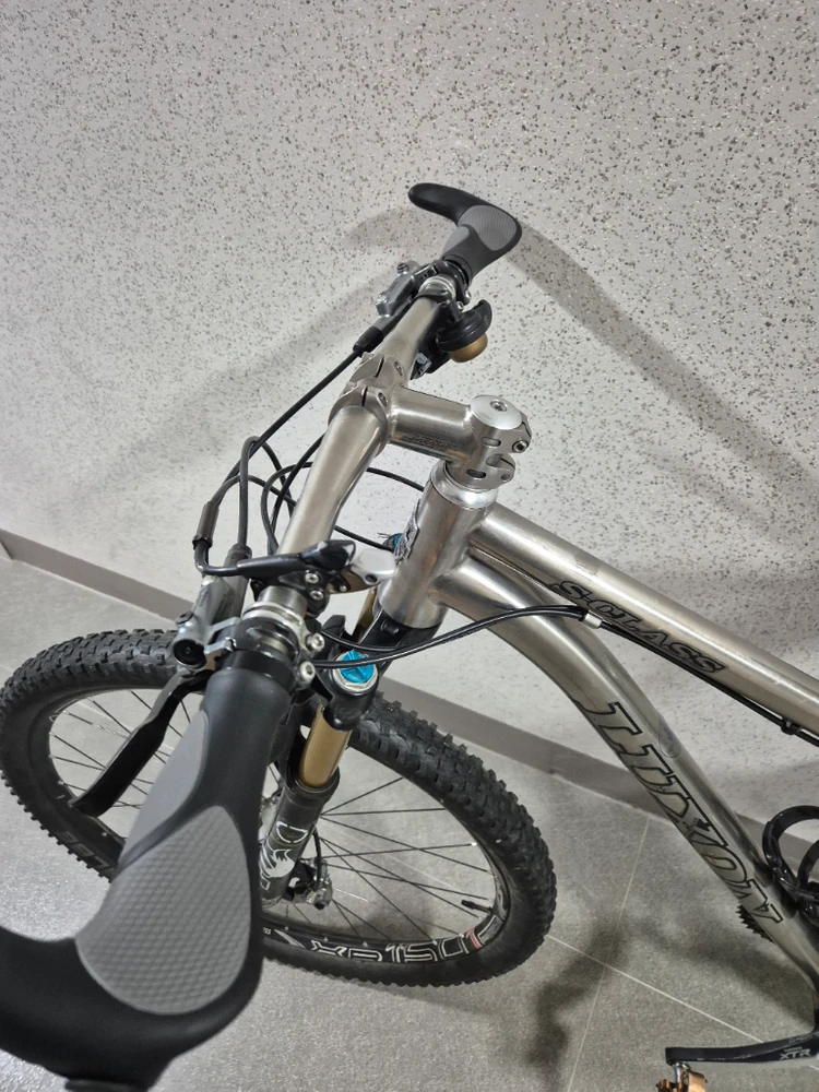 룩손 티타늄 MTB 이미지