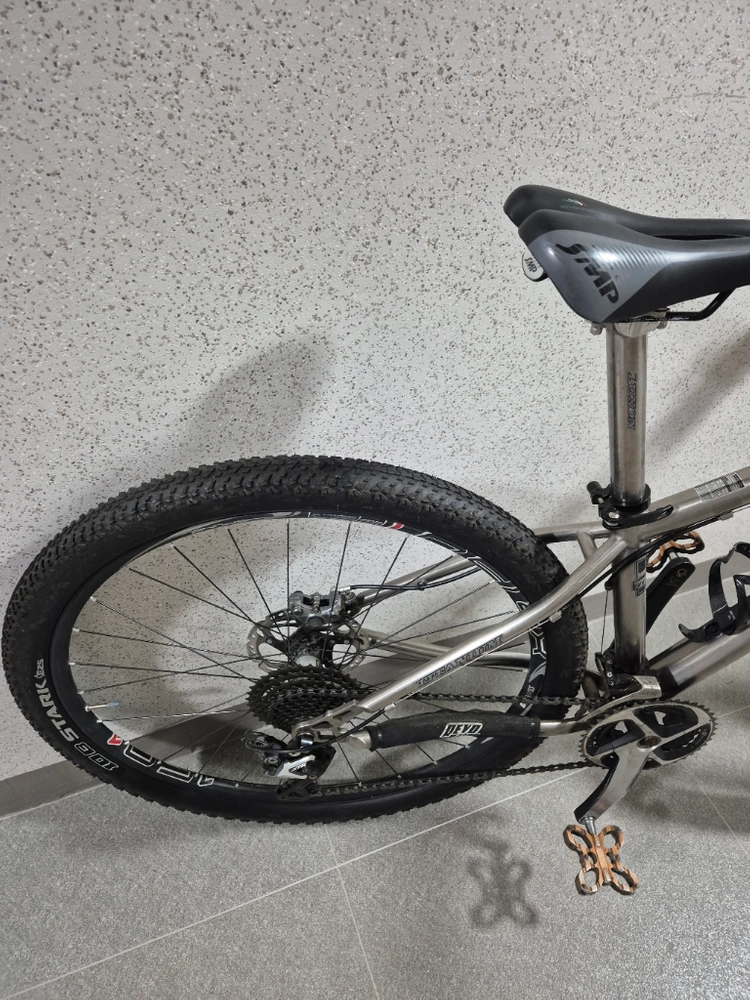 룩손 티타늄 MTB 이미지