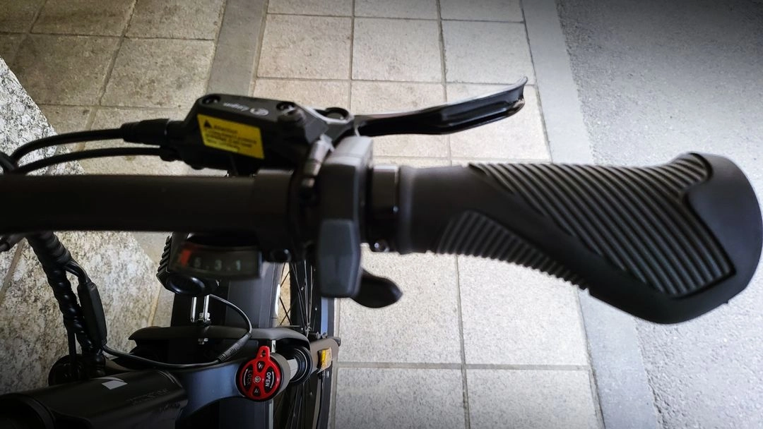 (미주행) 볼트몬스터 FB26P 48v 20ah MTB 팻바이크 전기자전거 판매합니다 이미지