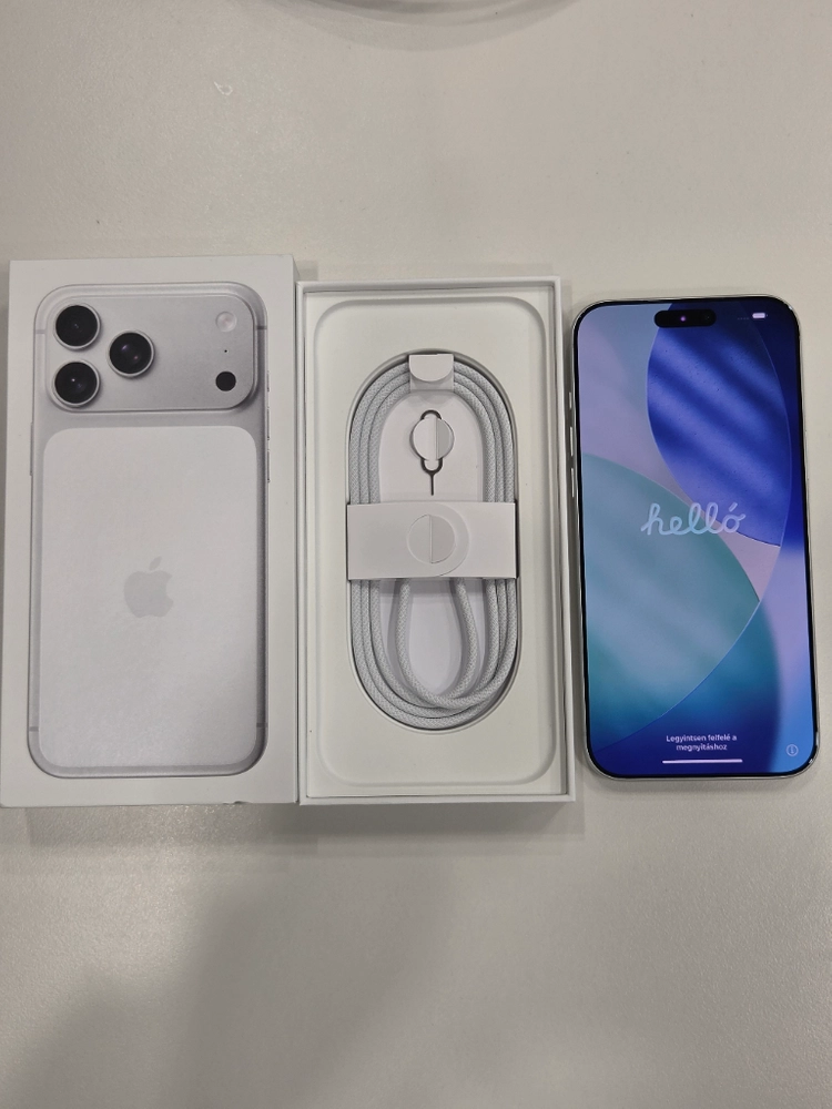 아이폰 17 프로 맥스 실버 256GB + 애케플 이미지