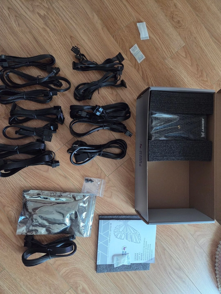 슈퍼플라워 1200W(SF-1200F14XP ) 파워 중고 팝니다. 이미지