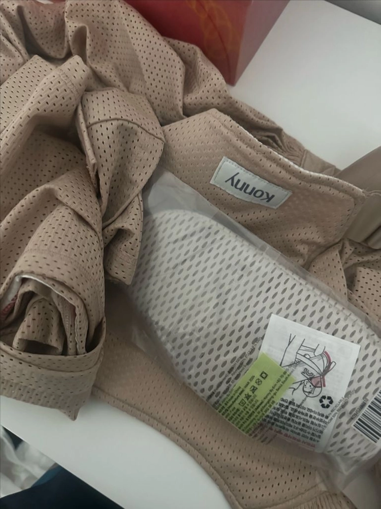 코니 메쉬 아기띠 팝니다. 이미지