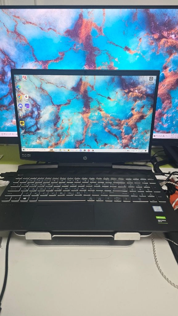 hp 파빌리온 게이밍노트북 이미지