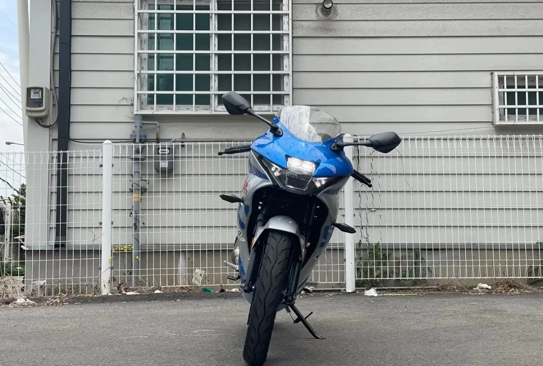 스즈키 GSX-R125 21년식 요시무라 머플러 구변O 짧은키로수 이미지