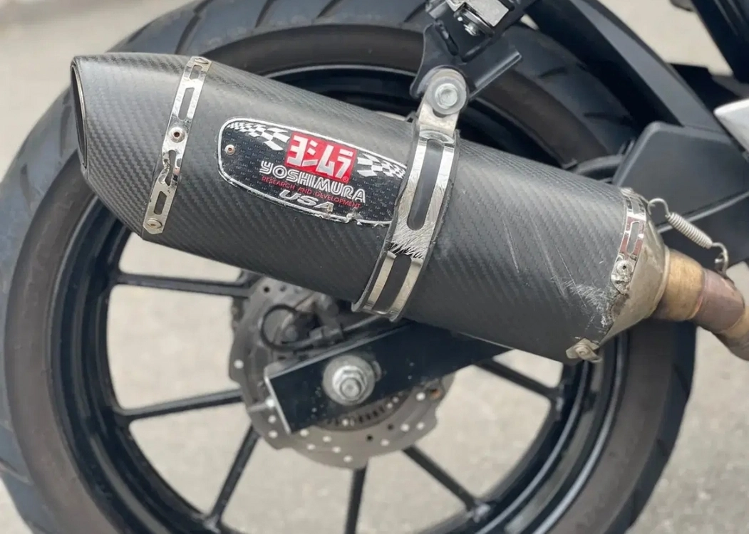 스즈키 GSX-R125 21년식 요시무라 머플러 구변O 짧은키로수 이미지