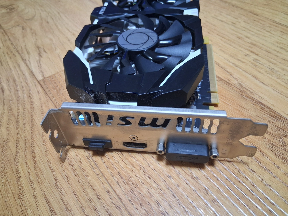 MSi GTX 1060-3G 그래픽카드 이미지