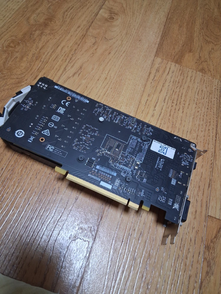 MSi GTX 1060-3G 그래픽카드 이미지