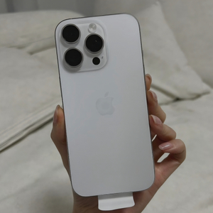 애케플27/8/5까지)전체교체 미사용 아이폰16Pro 256GB 화이트티타늄 자급제 판매합니다 가격낮춤 이미지