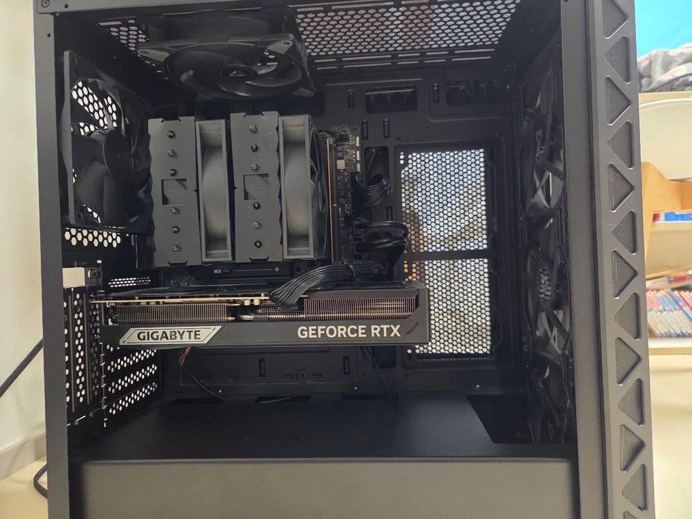 9800x3d, b850m, rtx 5070ti 고사양 완본체 이미지