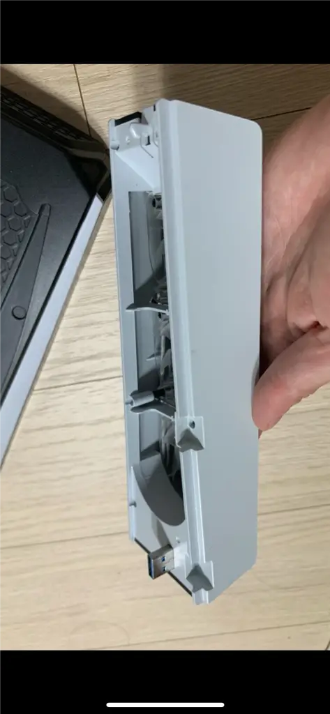 소니 PS5 플스5 듀얼센스 충전 기능 받침대 + 이이네 쿨링팬 팝니다 이미지