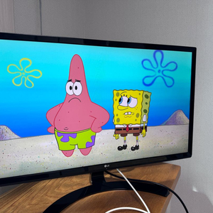 LG 모니터 27인치 27UD58 4K 판매합니다. 이미지