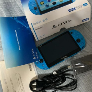 상태 A급 소니 PS비타 PS Vita 2세대 아쿠아블루 컬러 팝니디. 이미지
