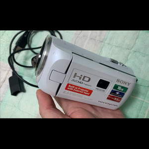 HDR-CX405 보다 좋은 소니 HDR-PJ380 화이트 프로젝터 내장 빈티지캠코더 팝니다. 이미지