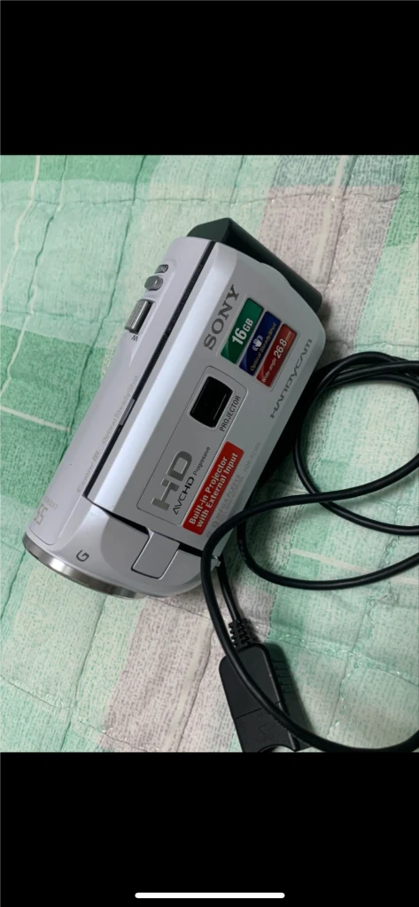 HDR-CX405 보다 좋은 소니 HDR-PJ380 화이트 프로젝터 내장 빈티지캠코더 팝니다. 이미지