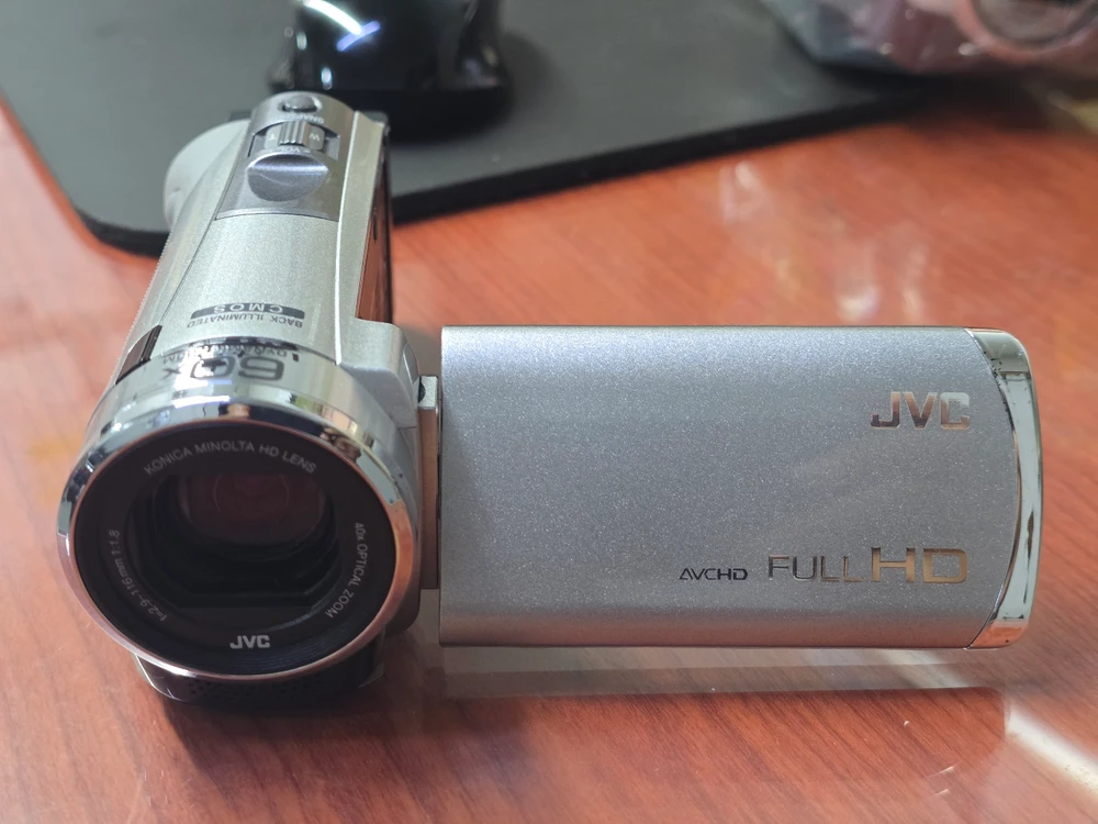 JVC 에버리오 GZ-HM155 빈티지 디지털 캠코더 이미지