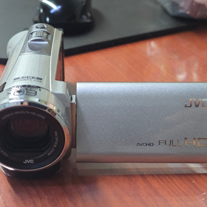 JVC 에버리오 GZ-HM155 빈티지 디지털 캠코더 이미지