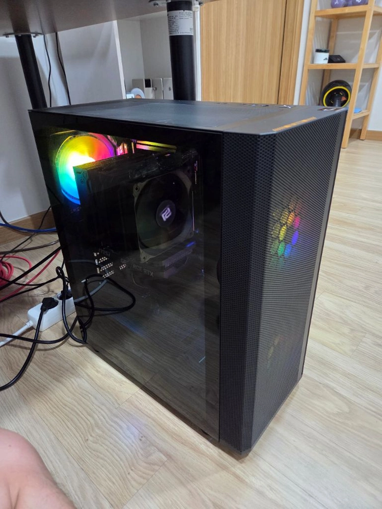 [완본체] 라이젠 7500F + RTX 4060 Ti 고급형 게이밍 PC (B850M TUF WIFI / 지스킬) 이미지