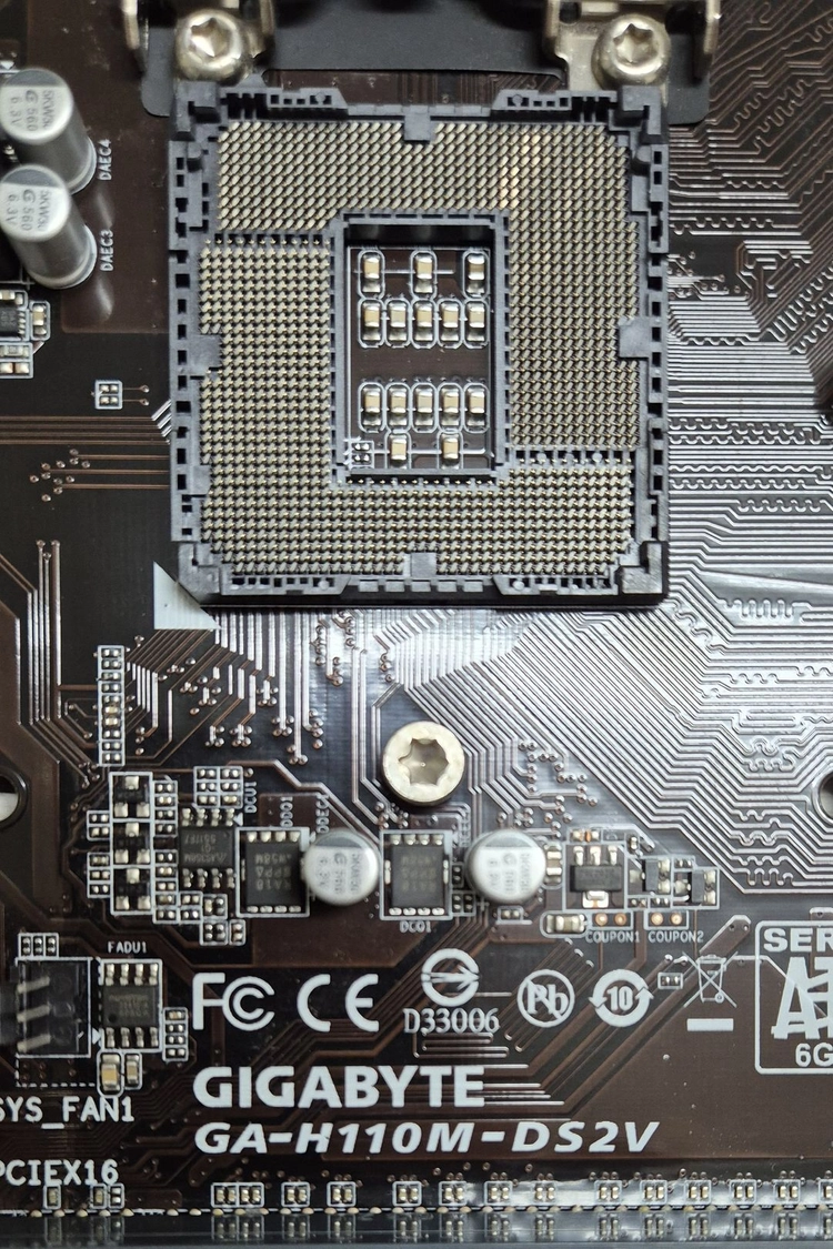 i5-6600/H110보드/DDR4 12GB/SSD 250GB/그래픽 GT710 1GB 조립 PC 본체 이미지