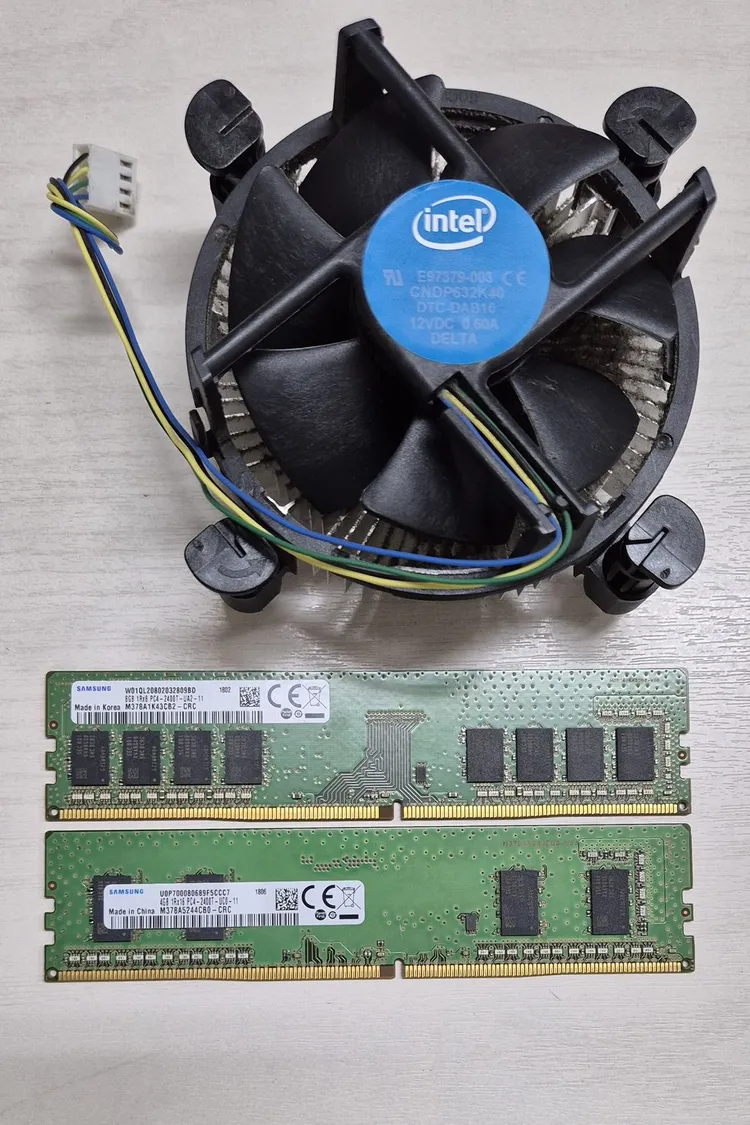 i5-6600/H110보드/DDR4 12GB/SSD 250GB/그래픽 GT710 1GB 조립 PC 본체 이미지